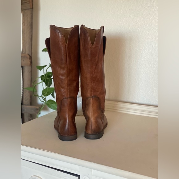 Frye Paige Tall Riding Boots pre owned still in
good condition - Picture 8 of 9